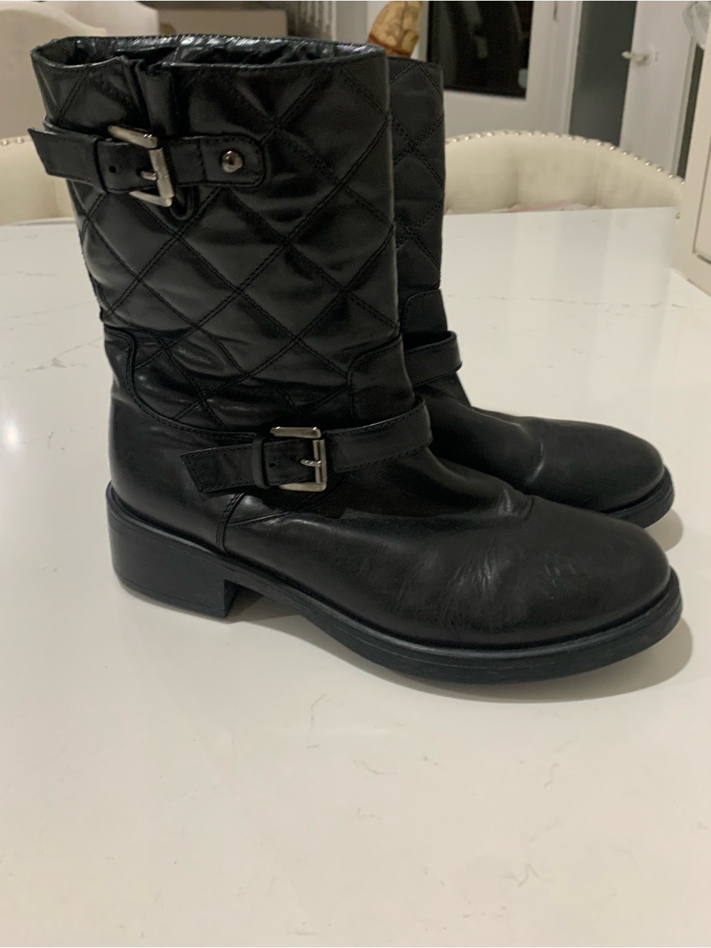 Aquatalia Boots Leather Quilted Flat Ankle Biker Moto Riding Booties Size 10